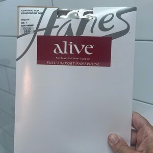 Hanes Alive Full Support Pantyhose size C